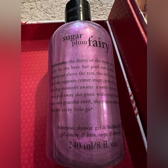 BNIB Shampoo, Shower Gel, & Bubble Bath! - Picture 4 of 13